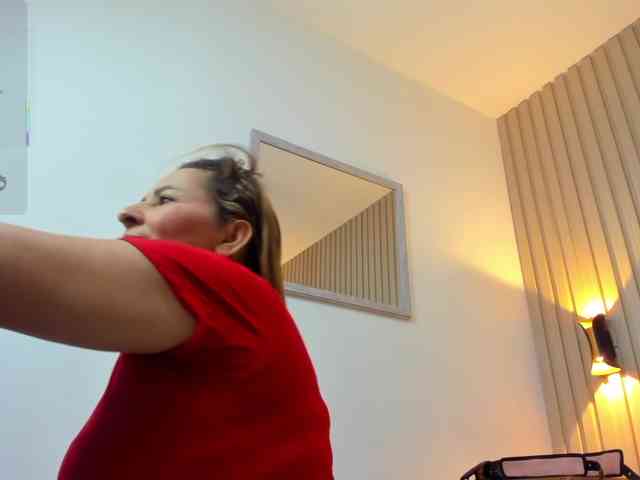 luciana-ballesteros webcam