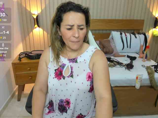 luciana-ballesteros webcam