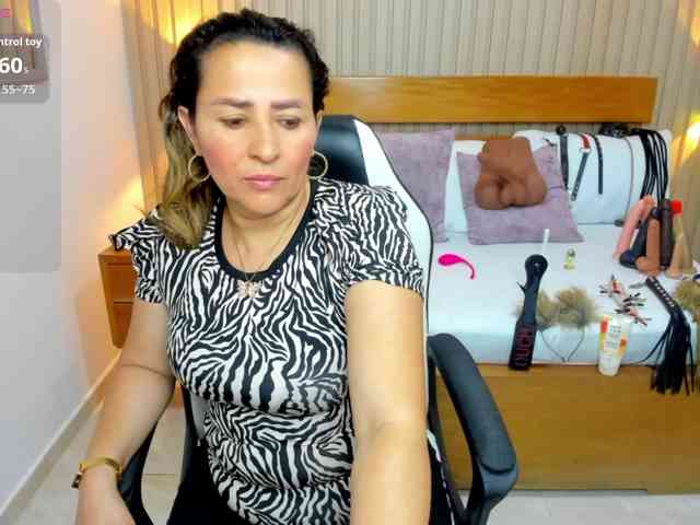 luciana-ballesteros webcam