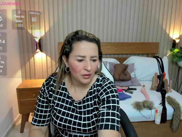 luciana-ballesteros webcam