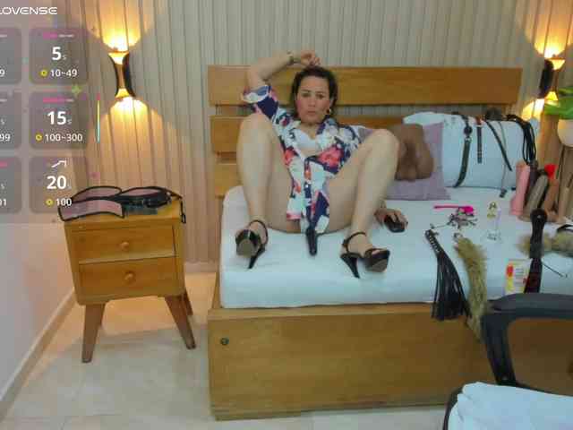 luciana-ballesteros webcam