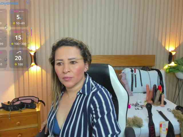 luciana-ballesteros webcam