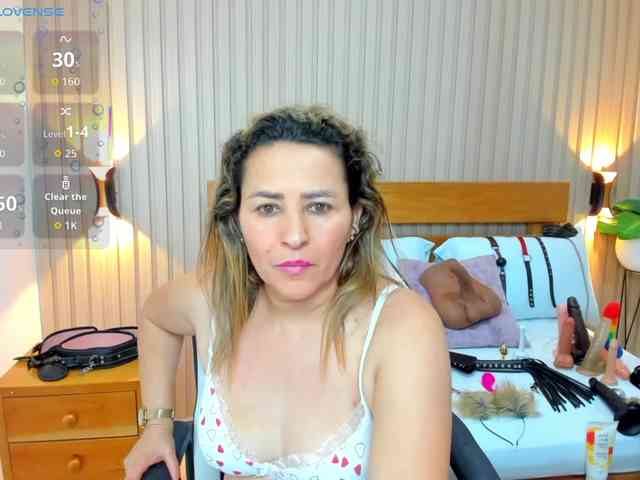 luciana-ballesteros webcam