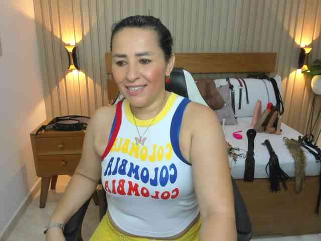 luciana-ballesteros webcam