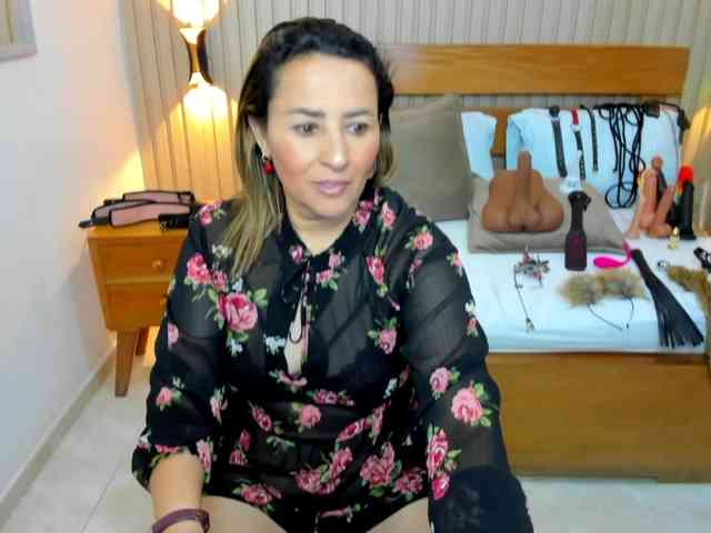 luciana-ballesteros webcam