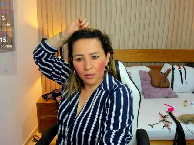 luciana-ballesteros webcam