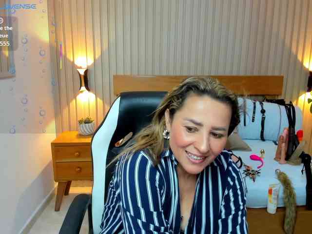 luciana-ballesteros webcam