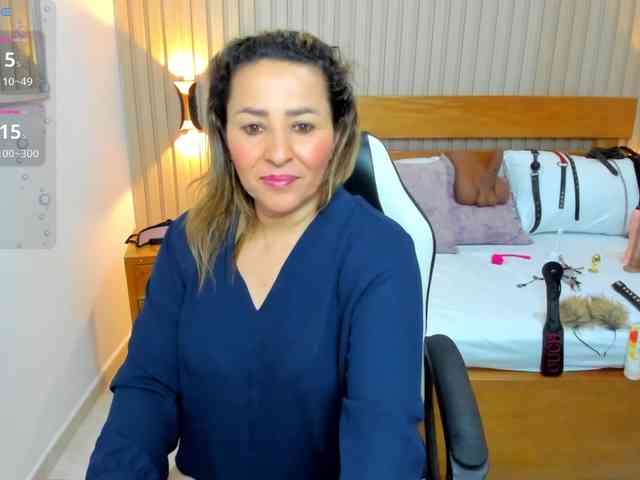 luciana-ballesteros webcam