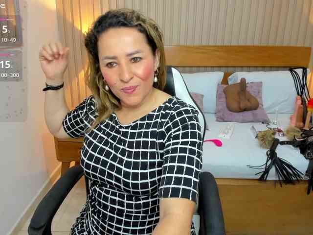 luciana-ballesteros webcam