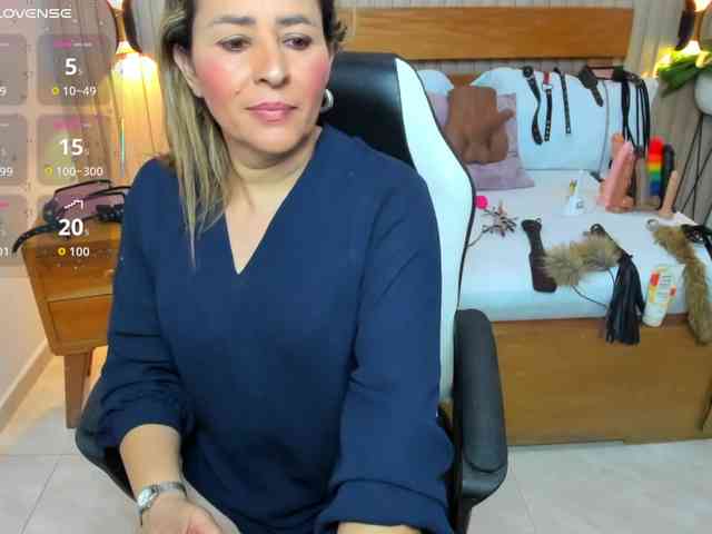 luciana-ballesteros webcam