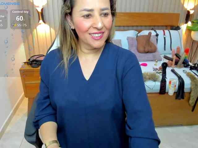 luciana-ballesteros webcam