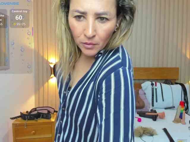 luciana-ballesteros webcam