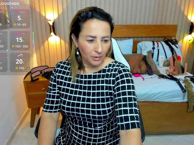 luciana-ballesteros webcam