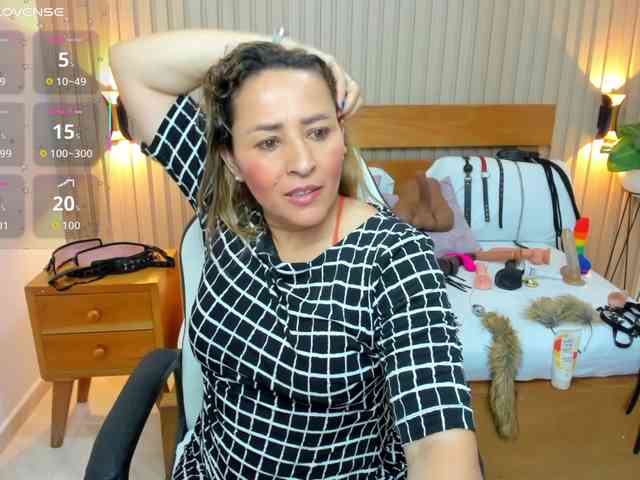 luciana-ballesteros webcam