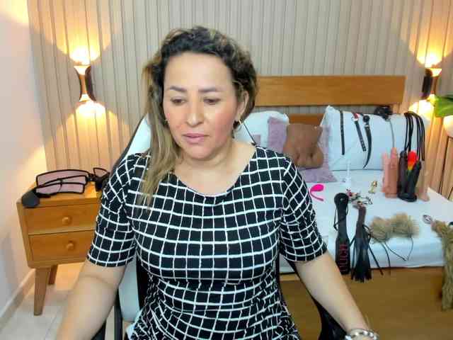 luciana-ballesteros webcam