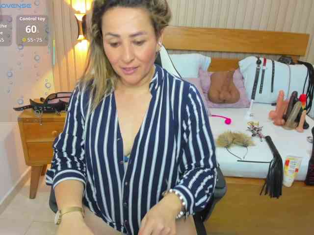 luciana-ballesteros webcam