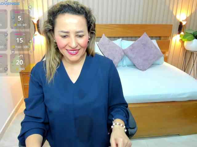 luciana-ballesteros webcam