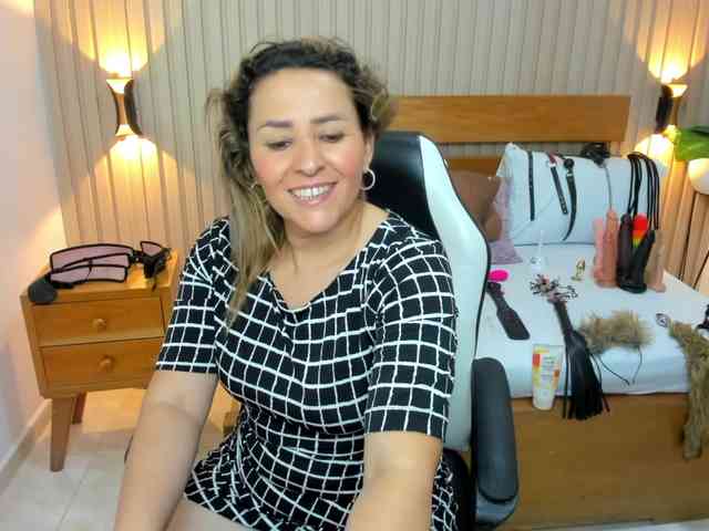 luciana-ballesteros webcam