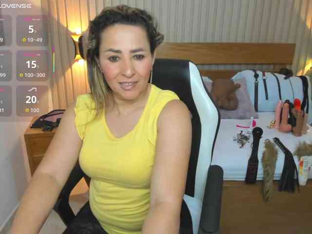 luciana-ballesteros webcam