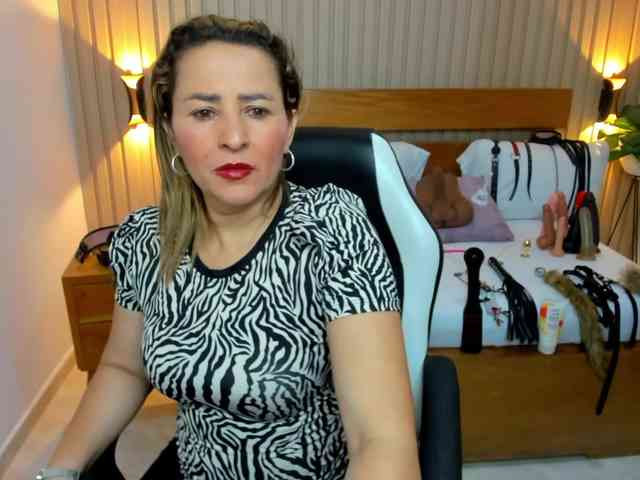 luciana-ballesteros webcam