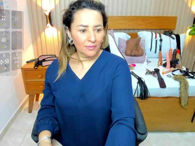 luciana-ballesteros webcam