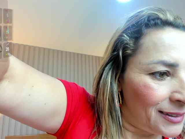luciana-ballesteros webcam