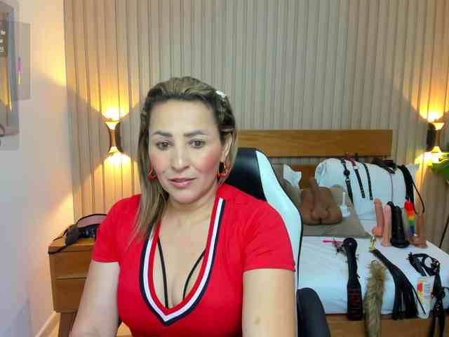 luciana-ballesteros webcam