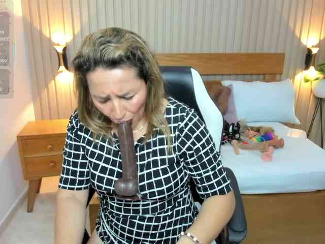 luciana-ballesteros webcam