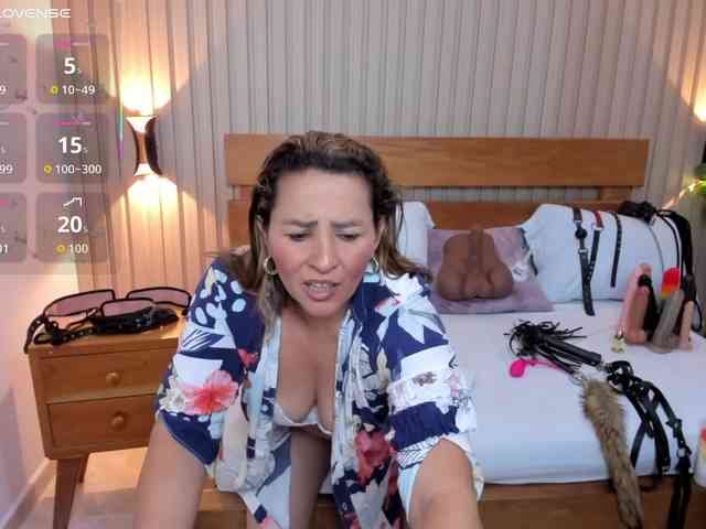 luciana-ballesteros webcam