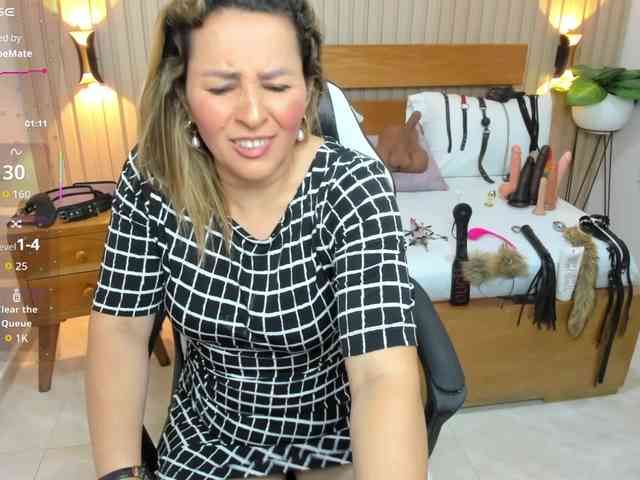 luciana-ballesteros webcam