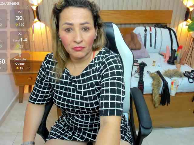 luciana-ballesteros webcam