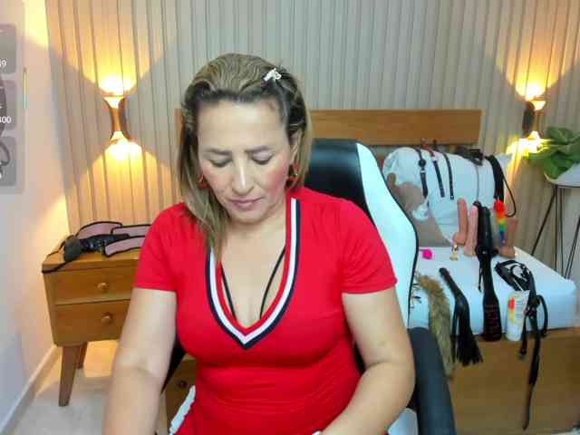 luciana-ballesteros webcam