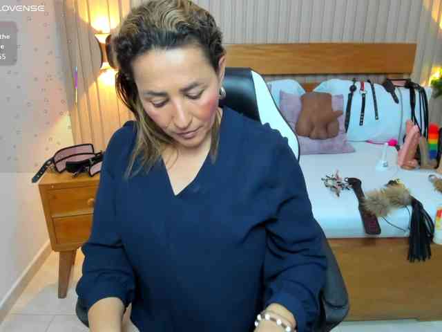 luciana-ballesteros webcam