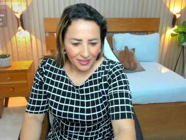 luciana-ballesteros webcam