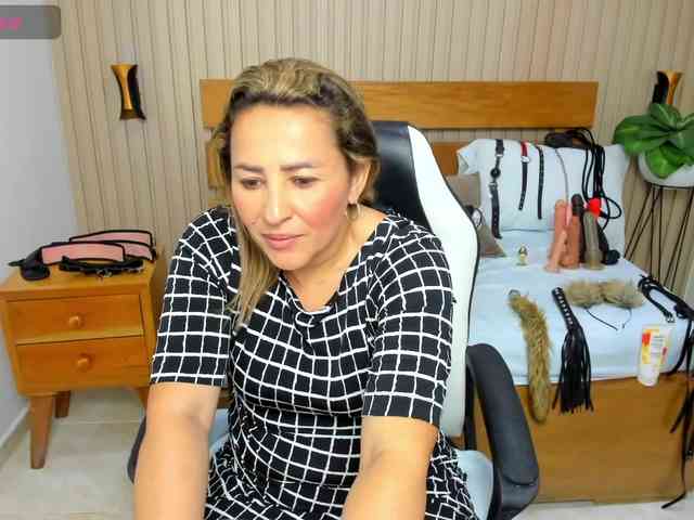 luciana-ballesteros webcam