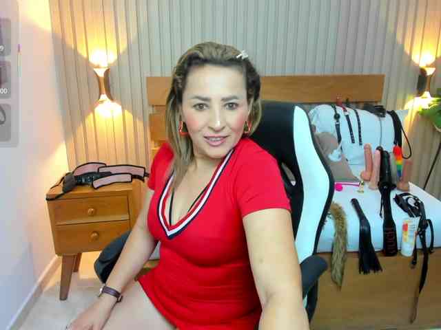 luciana-ballesteros webcam