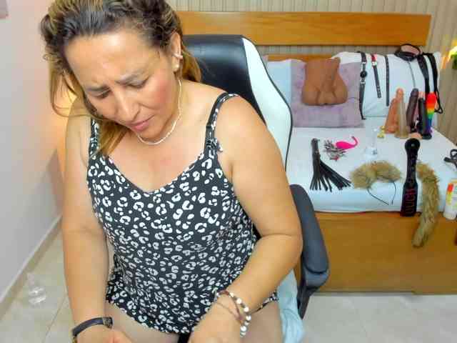 luciana-ballesteros webcam