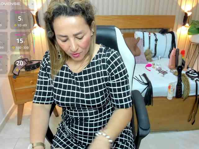 luciana-ballesteros webcam