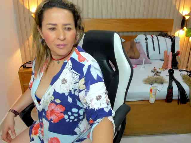 luciana-ballesteros webcam