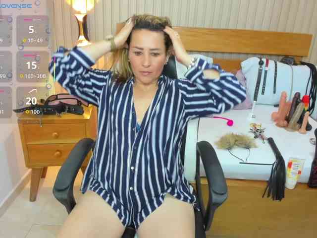 luciana-ballesteros webcam