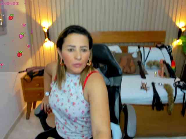 luciana-ballesteros webcam