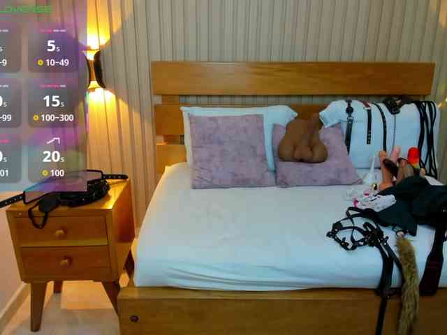 luciana-ballesteros webcam