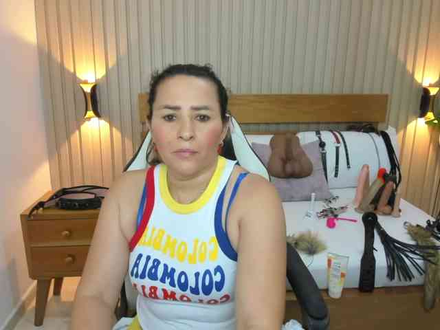 luciana-ballesteros webcam