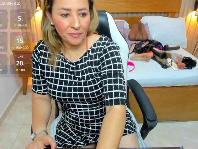 luciana-ballesteros webcam