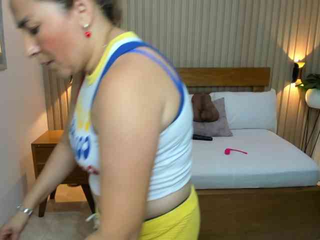 luciana-ballesteros webcam