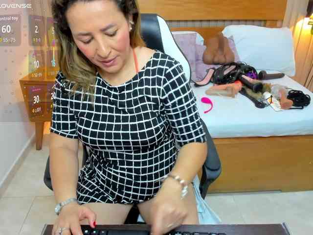 luciana-ballesteros webcam