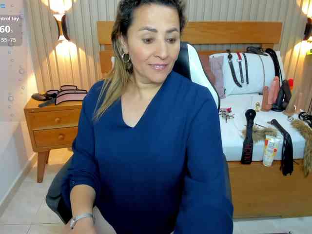 luciana-ballesteros webcam