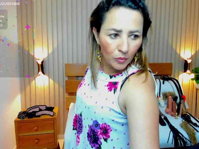 luciana-ballesteros webcam