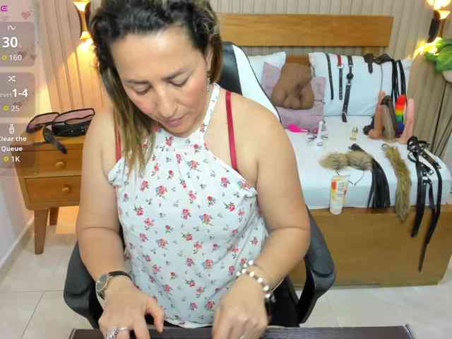 luciana-ballesteros webcam