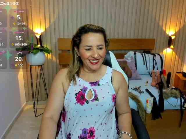 luciana-ballesteros webcam